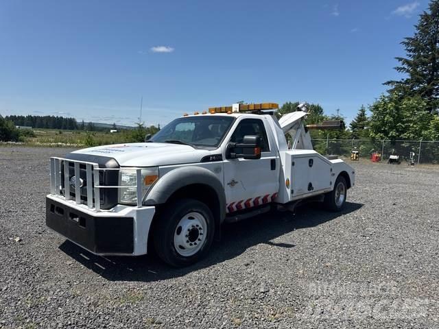 Ford F-550 회수 차량