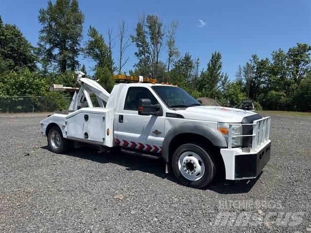 Ford F-550 회수 차량