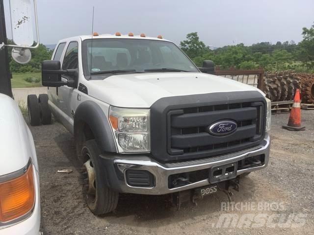 Ford F-550 캐빈 및 인테리어