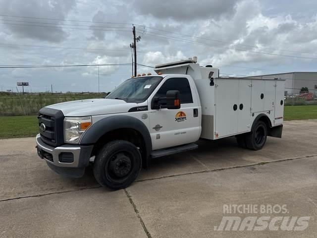 Ford F-550 시립/다목적 차량