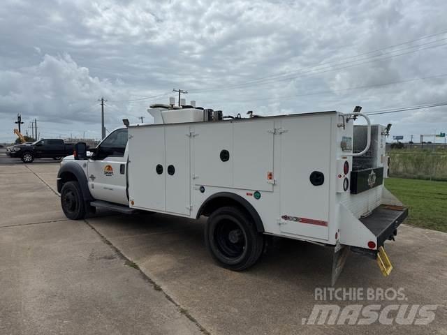 Ford F-550 시립/다목적 차량