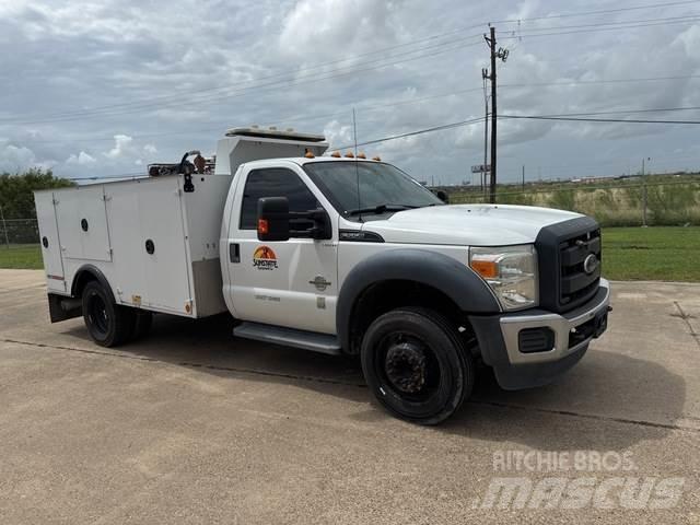 Ford F-550 시립/다목적 차량