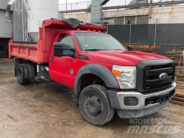 Ford F-550 덤프 트럭
