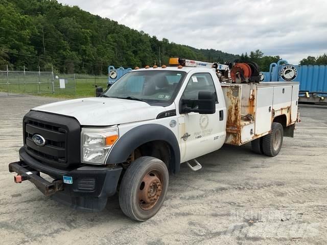 Ford F-550 시립/다목적 차량