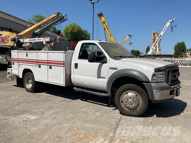 Ford F-550 시립/다목적 차량