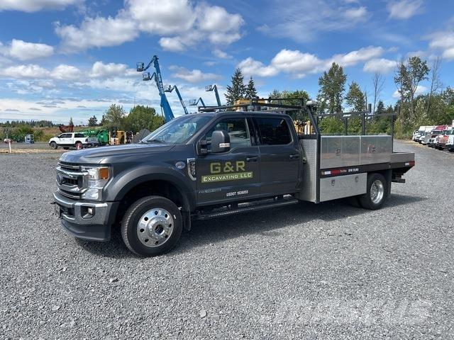 Ford F-550 플랫베드/드롭사이드 트럭
