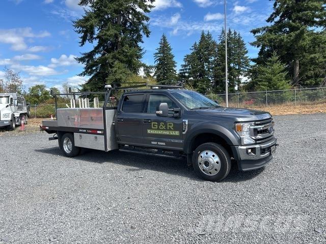 Ford F-550 플랫베드/드롭사이드 트럭