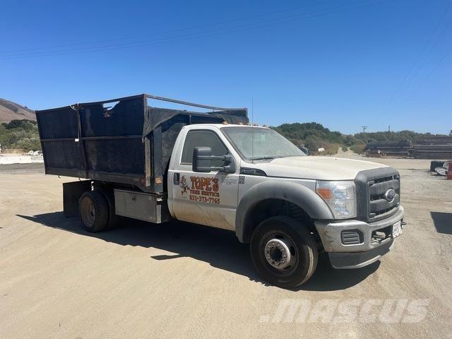Ford F-550 덤프 트럭