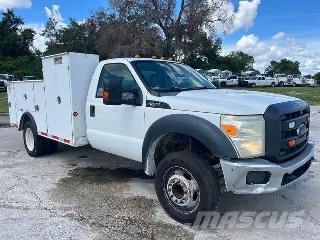 Ford F-550 시립/다목적 차량