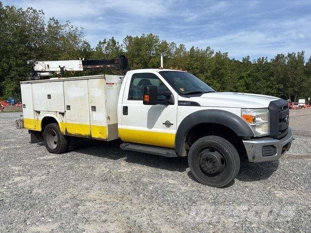 Ford F-550 시립/다목적 차량
