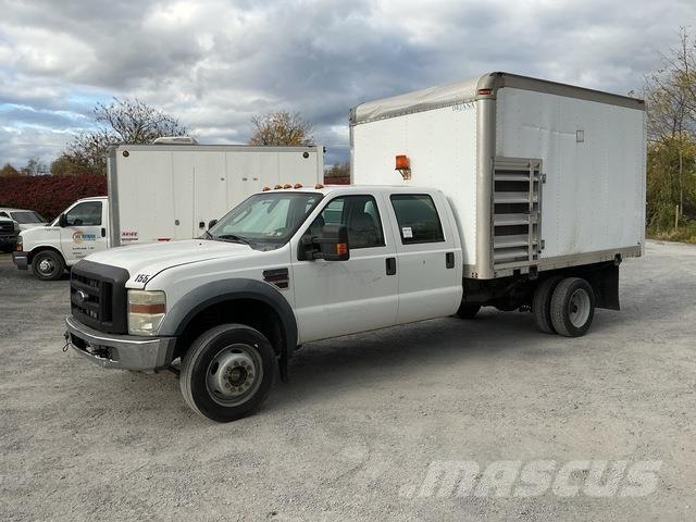 Ford F-550 탑차 트럭