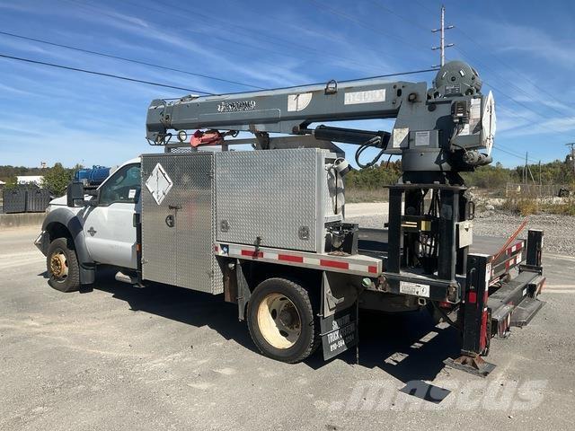 Ford F-550 크레인 트럭