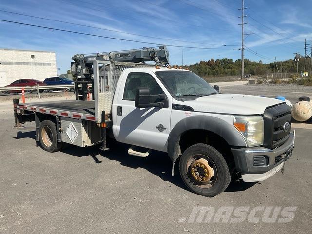 Ford F-550 크레인 트럭