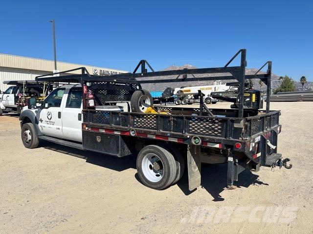 Ford F-550 크레인 트럭