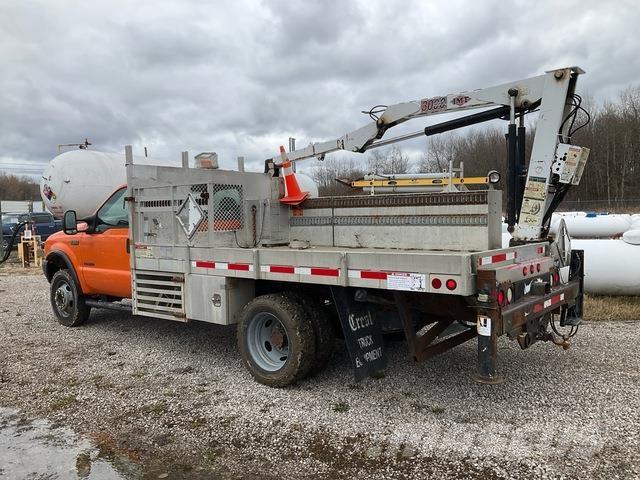 Ford F-550 크레인 트럭