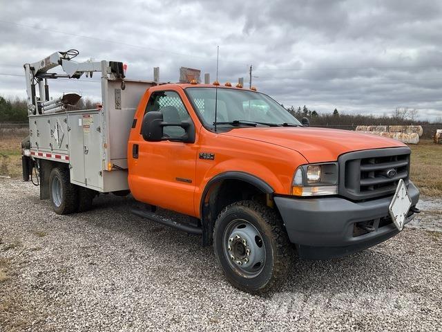 Ford F-550 크레인 트럭