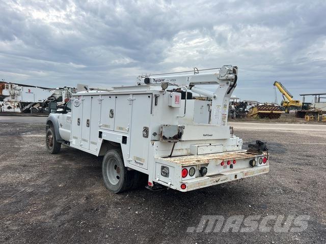 Ford F-550 시립/다목적 차량