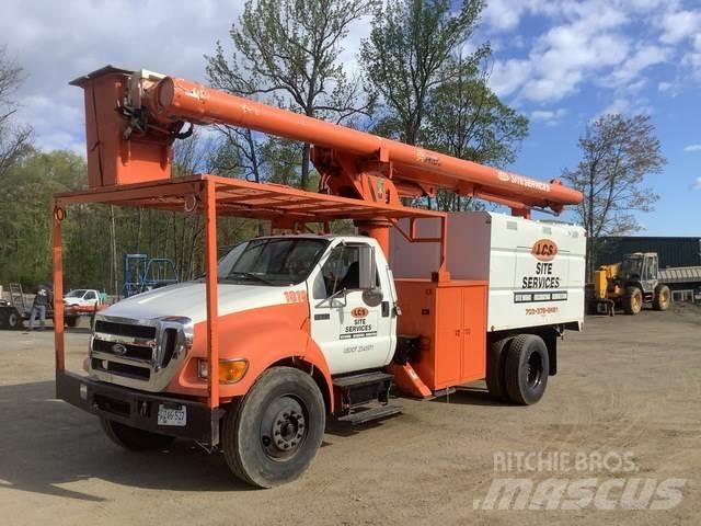 Ford F-650 트럭 탑재 고소작업대