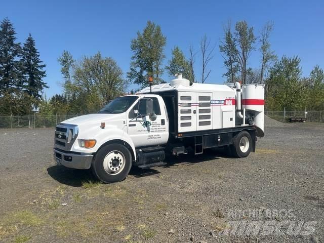 Ford F-650 대형 굴삭기 29톤 이상