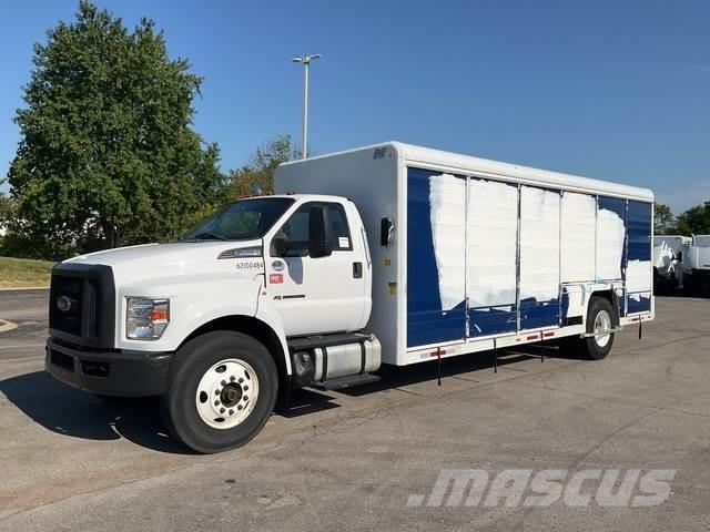 Ford F-650 음료 배달 트럭