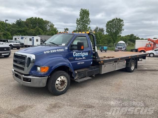 Ford F-650 회수 차량