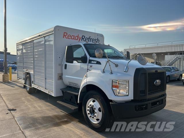 Ford F-650 음료 배달 트럭