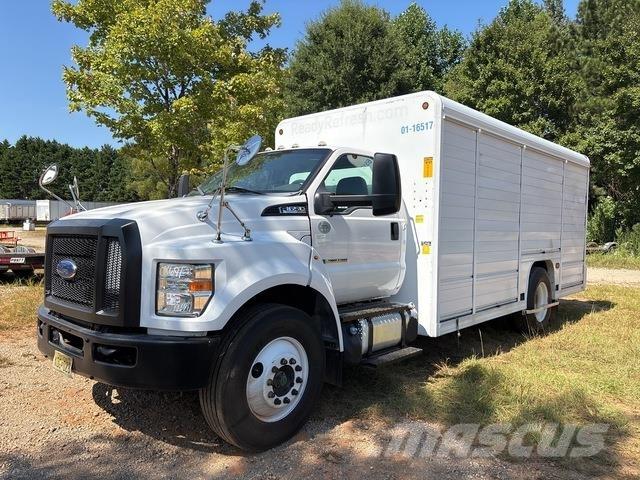 Ford F-650 음료 배달 트럭