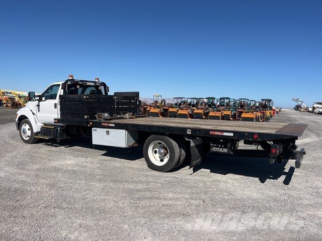 Ford F-650 회수 차량