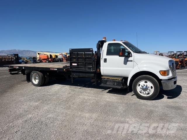 Ford F-650 회수 차량
