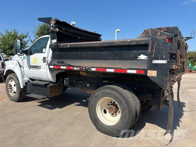 Ford F-650 덤프 트럭