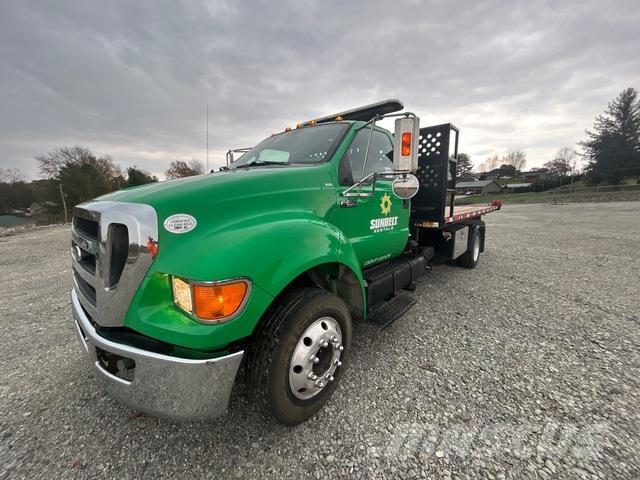 Ford F-650 훅 리프트 트럭
