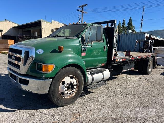 Ford F-650 플랫베드/드롭사이드 트럭