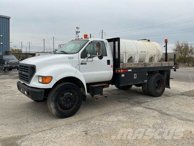 Ford F-650 플랫베드/드롭사이드 트럭