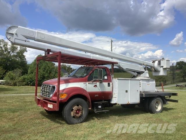 Ford F-750 트럭 탑재 고소작업대