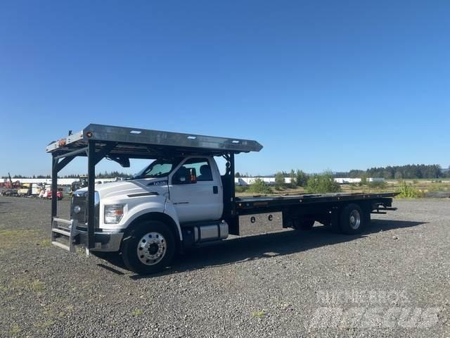 Ford F-750 회수 차량
