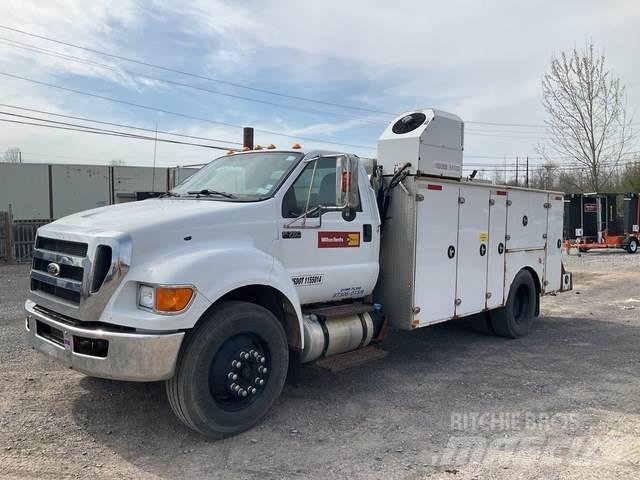Ford F-750 시립/다목적 차량