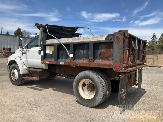 Ford F-750 덤프 트럭