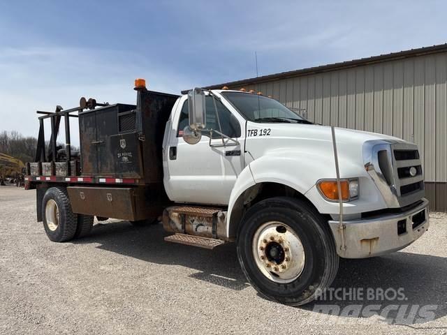 Ford F-750 건설 장비 - 기타