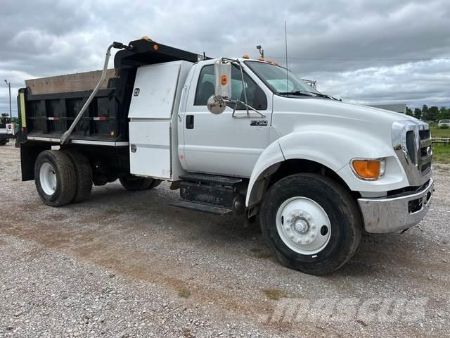 Ford F-750 덤프 트럭