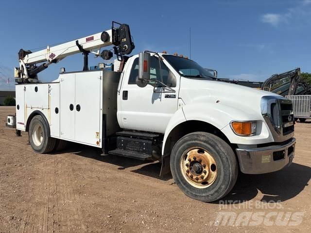 Ford F-750 시립/다목적 차량