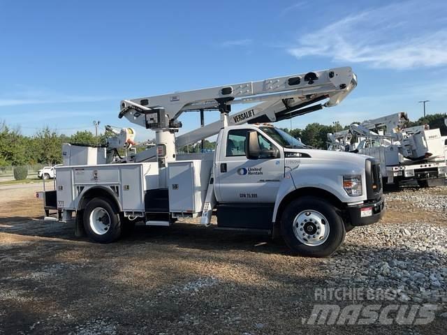 Ford F-750 트럭 탑재 고소작업대