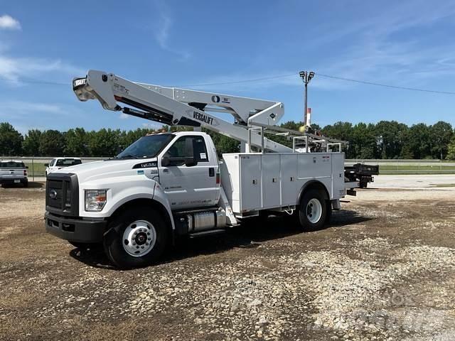 Ford F-750 트럭 탑재 고소작업대