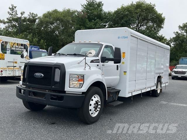 Ford F-750 음료 배달 트럭