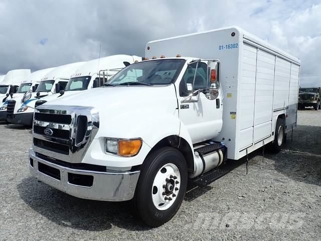 Ford F-750 음료 배달 트럭