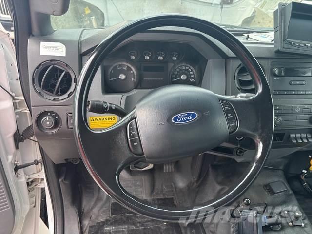 Ford F-750 음료 배달 트럭