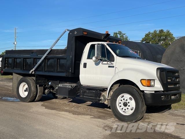 Ford F-750 덤프 트럭