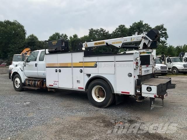 Ford F-750 시립/다목적 차량