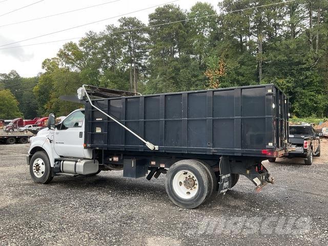 Ford F-750 덤프 트럭