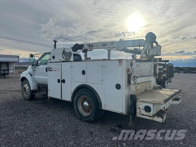 Ford F-750 시립/다목적 차량