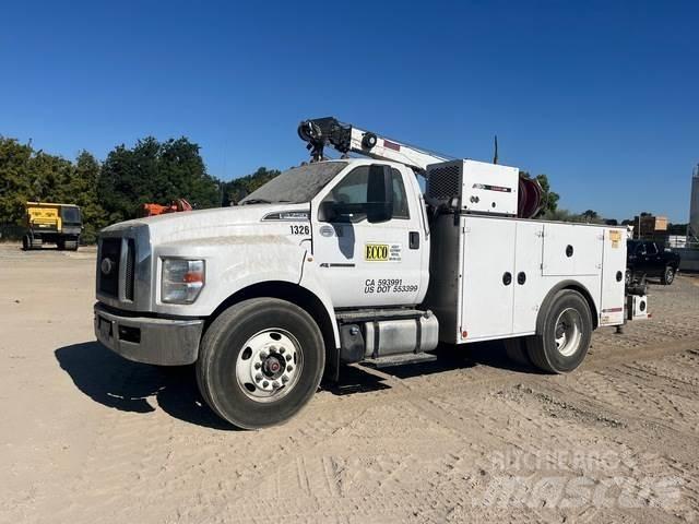Ford F-750 XL 시립/다목적 차량